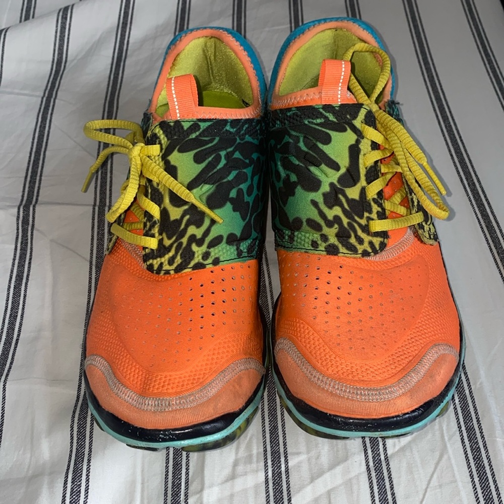 Under Armour Micro G MPZ Athletic Shoes